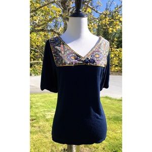 Anthropologie Ric Rac Navy Tribal V-Neck Top